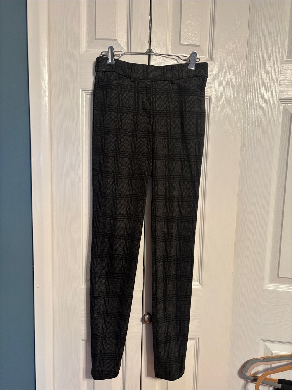 Express Classic Black Plaid Women's Tailored Pants grey and black size 00
